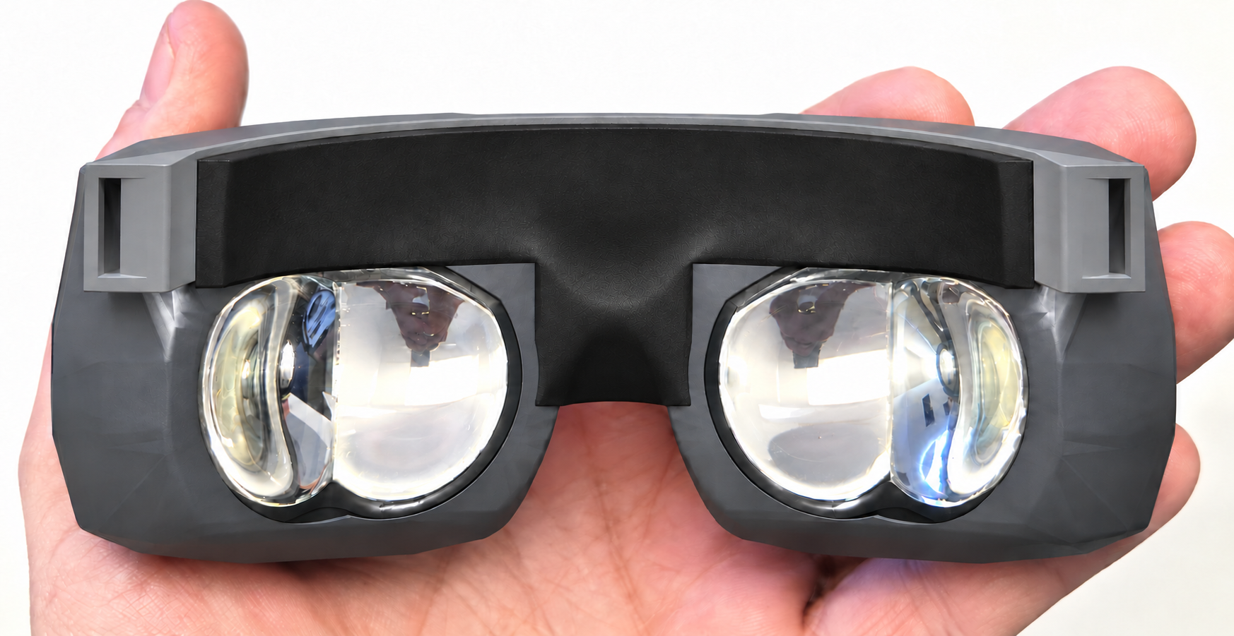 Four tiled HOuD.D42.ER10 visual engines for UltraSlim220, showing the central and peripheral lenses